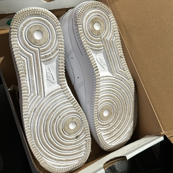 Nike Women's Gymnastics Shoes - Picture 6 of 9